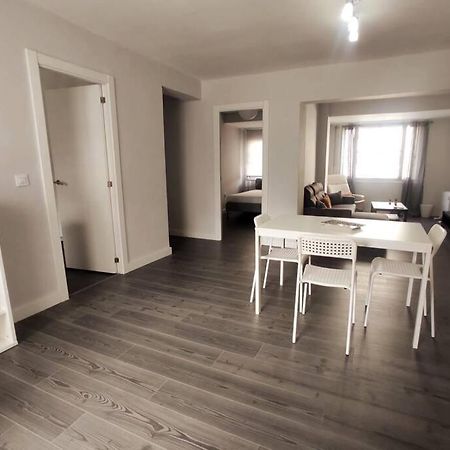 Espacioso Piso Con Garaje Cerca Del Centro De Vigo Exteriér fotografie